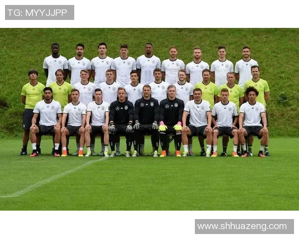 柏斯光荣迎战布里斯班喷气式双方争夺澳超联赛重要积分之战